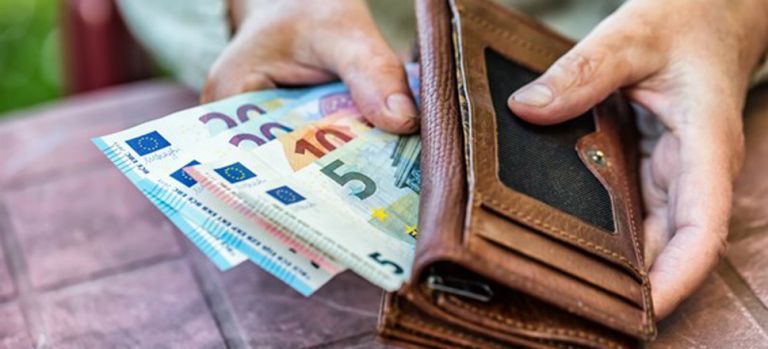 9 ερωτήσεις – απαντήσεις για την αύξηση του κατώτατου μισθού